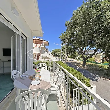 318 - Singola Quadrilocale A Con Terrazzo E Giardino, A 350 Mt Dal Mare - Spiaggia Inclusa Nel Prezzo Feriehus Marcelli